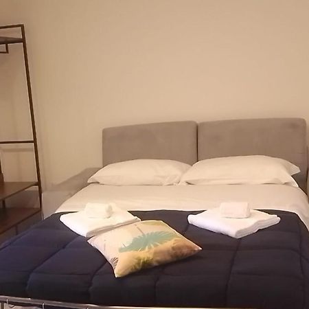 Appartement Seaside Sartoria à Bari Extérieur photo