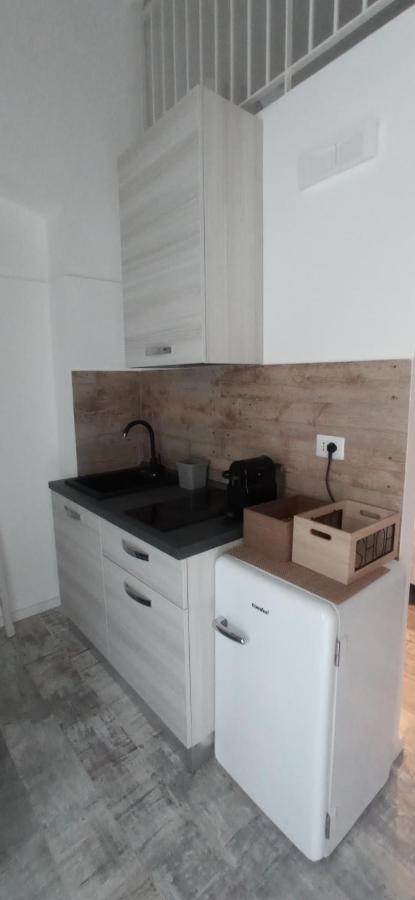 Appartement Seaside Sartoria à Bari Extérieur photo